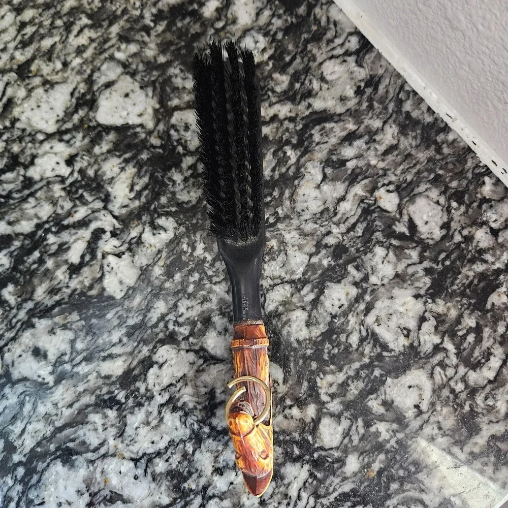 Vintage‎ Equestrian Horse Head Shoe Brush